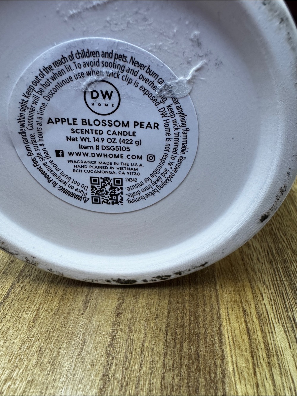 DW Home Apple Blossom Pear Scented Candle - Picture 2 of 4